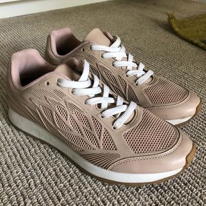 Beige Zara sneakers